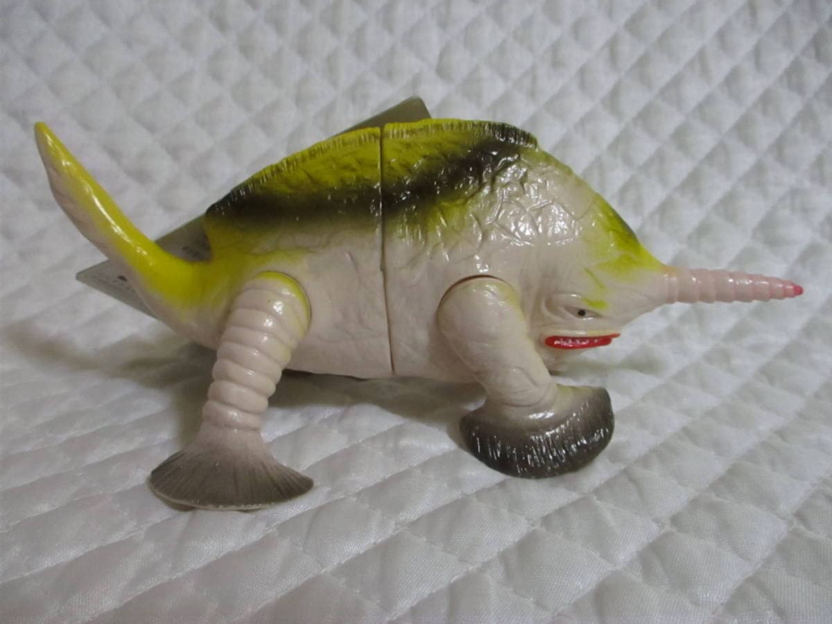 Amazon.co.jp: 【 グビラ ソフビ 】1983 怪獣 マン 紙タグ付き